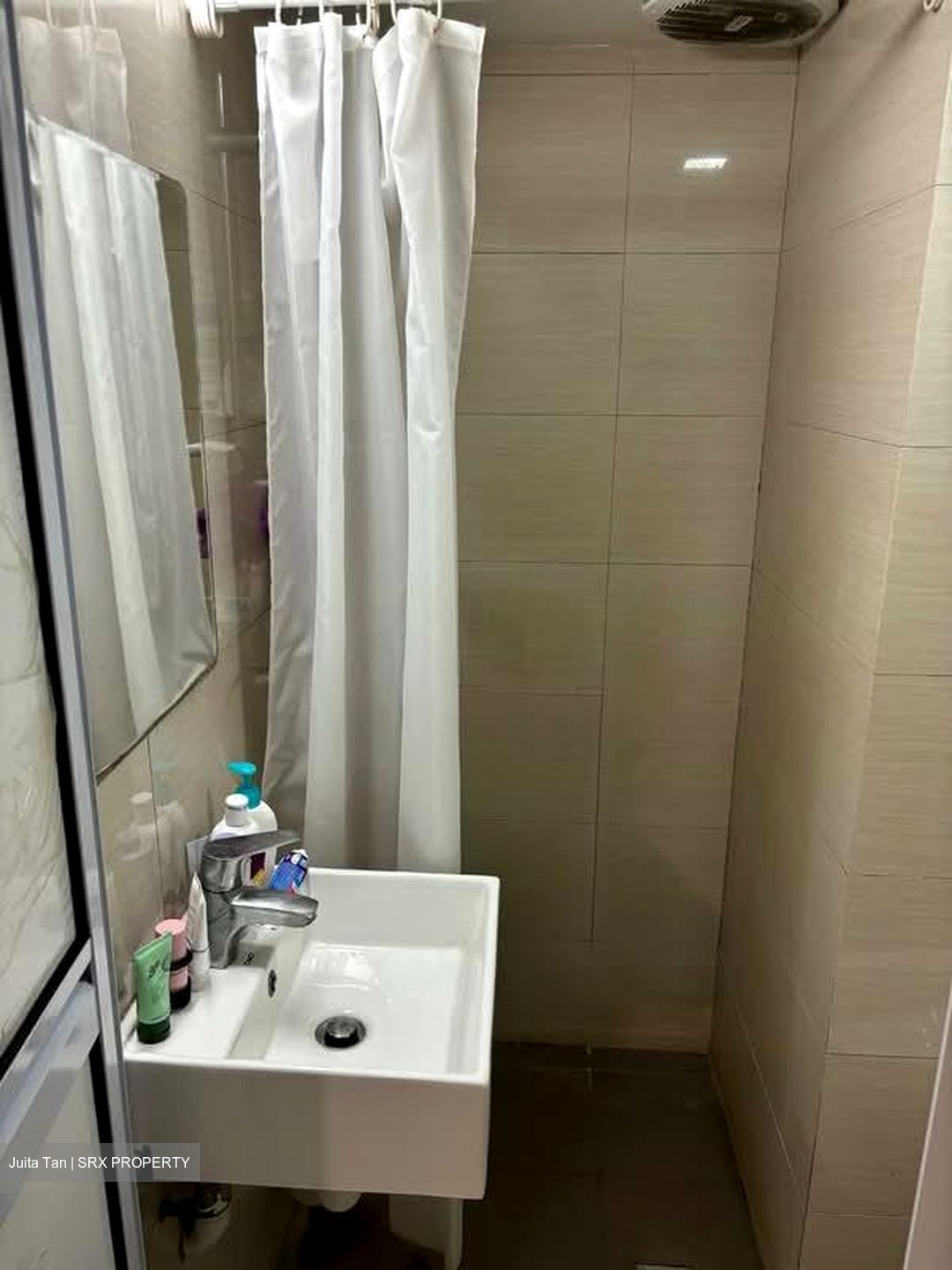 International Plaza (D2), Apartment #527620631